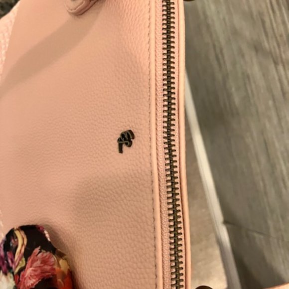 NWT! ELLIOTT LUCCA -Vegan Leather Woven Tote -"Blush Woven"-13"Hx20"Wx8"D +SCARF - Picture 6 of 16